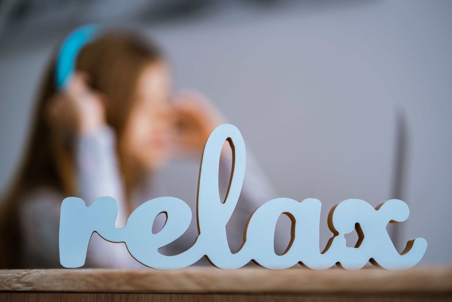 Wooden word relax